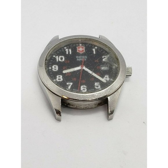 Mens Vintage Swiss Victorinox 40mm Watch